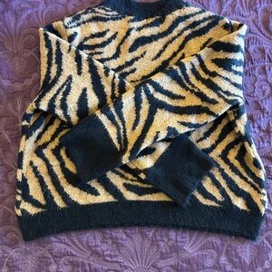H&M Black and Tan Animal Print Sweater